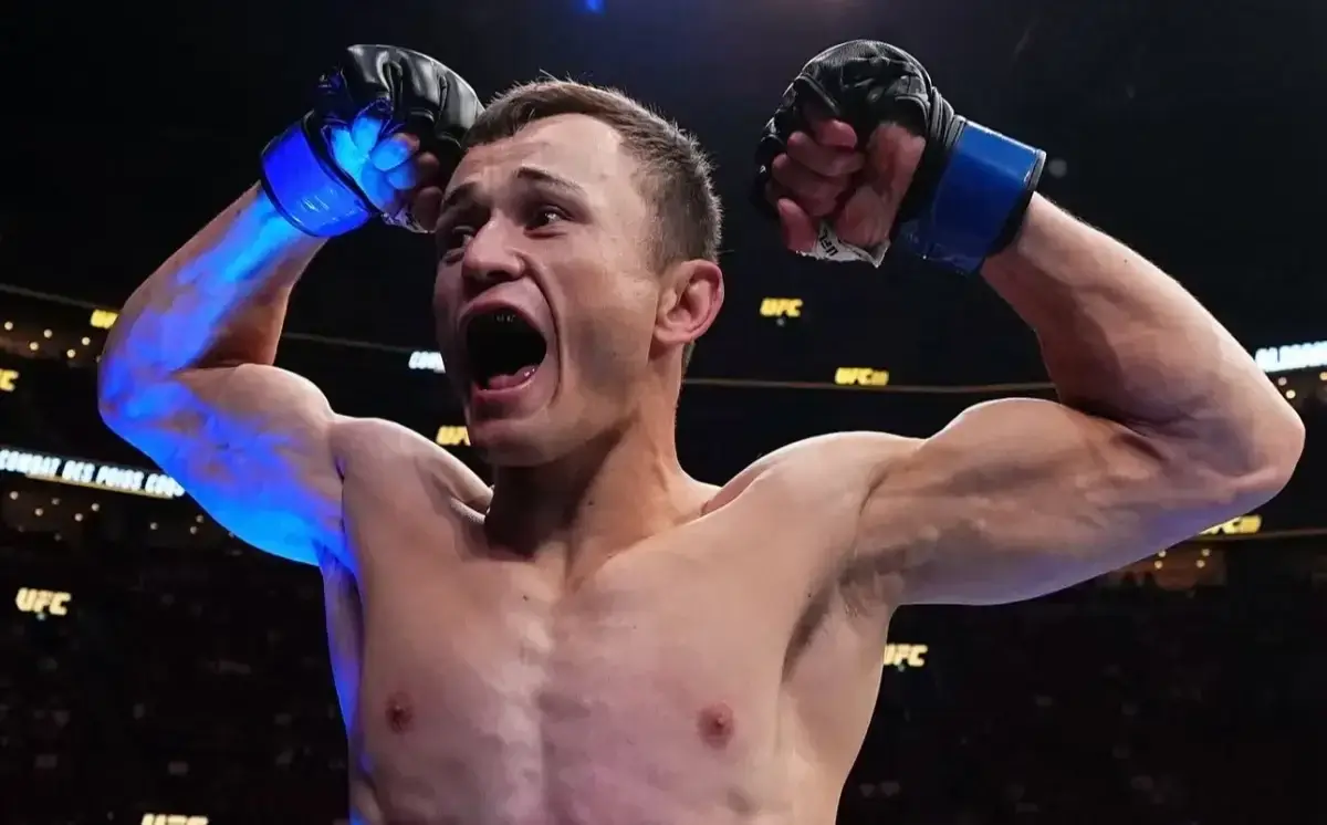 Казахстанец Бекзат Алмахан одержал победу в UFC за 64 секунды