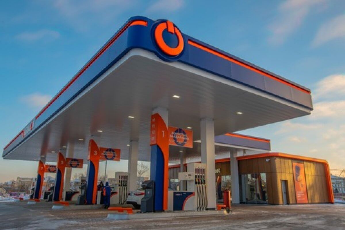 Ссора, угрозы и увольнение: на заправке Qazaq Oil вспыхнул скандал