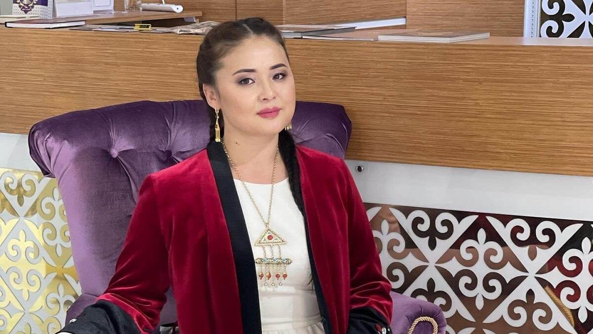 Супруга Турсунбека Кабатова ответила хейтерам после критики за ведение шоу