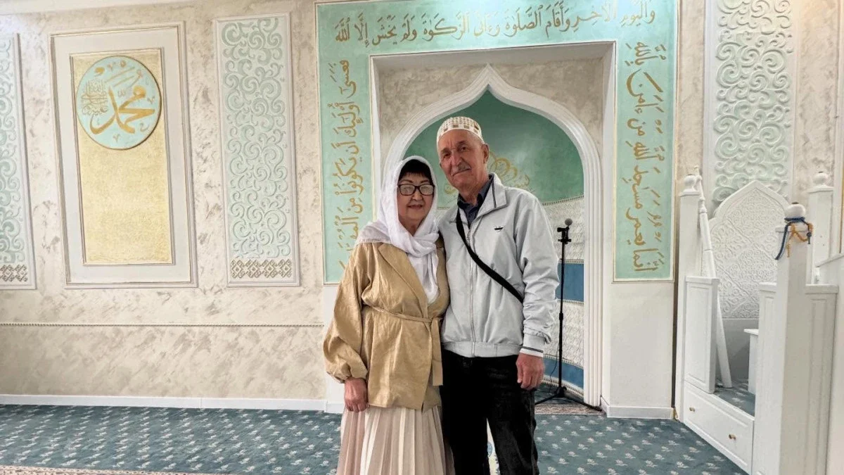 В Астане поженились 75-летний мужчина и его 73-летняя избранница