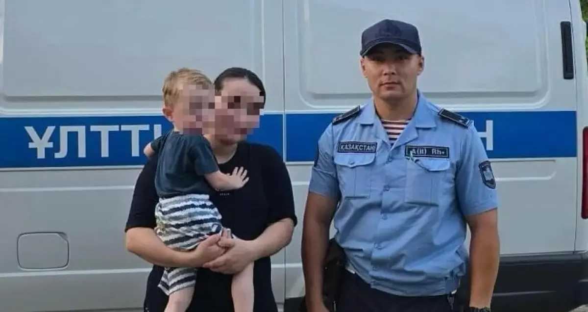«Мальчик был напуган»: гвардейцы вернули потерявшегося ребенка родителям в Уральске