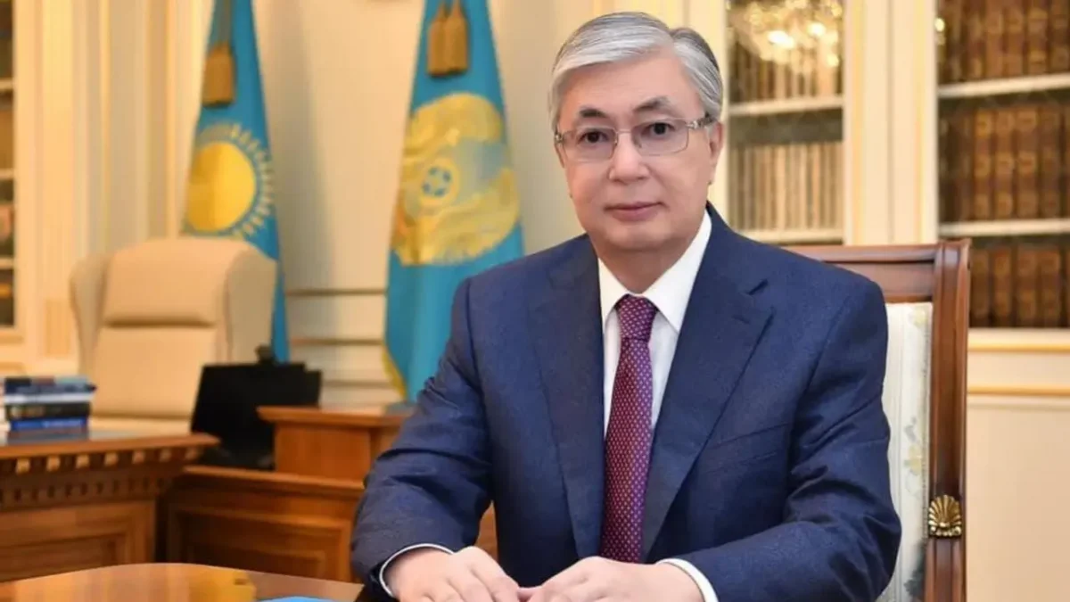Сталкинг, принуждение к браку и вейпы: Токаев подписал закон с новыми уголовными статьями