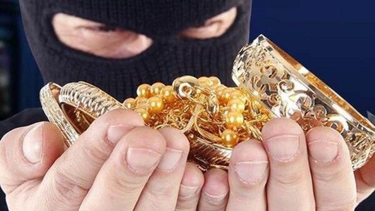 Драгоценностей на 20 млн тенге похитила группа домушников в Шымкенте