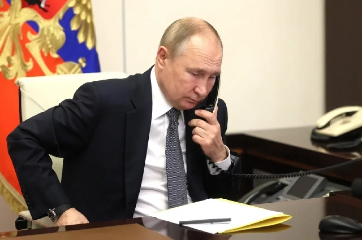 Политолог объяснил, почему Путин позвонил Токаеву