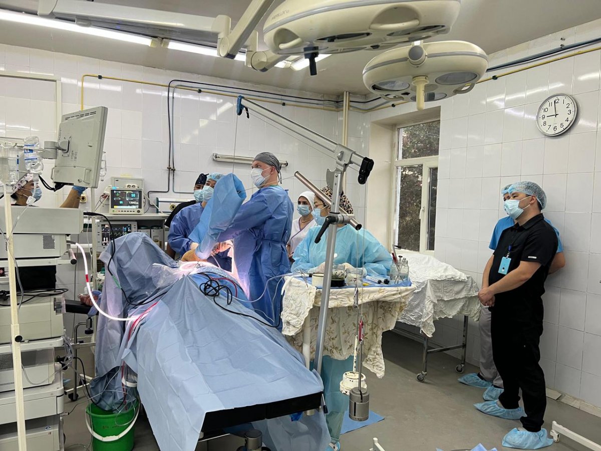 В Алматы ортопеды успешно прооперировали пациента с 13-кратным вывихом плечевого сустава