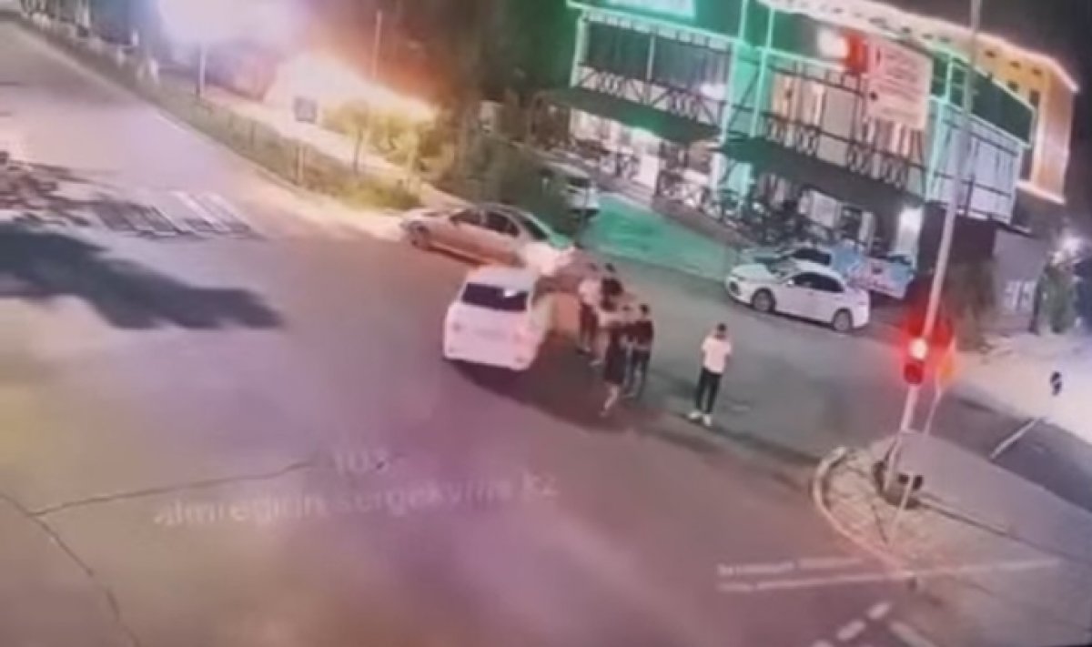 Разборки между группировками: В Конаеве мужчину намеренно сбили на большой скорости