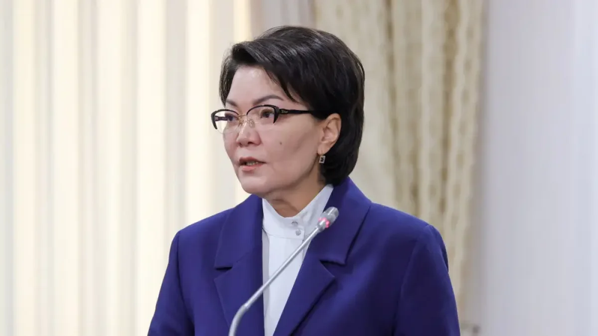 «Кредит или пособие?»: Жакупова объяснила, почему семьи с займами могут лишиться АСП