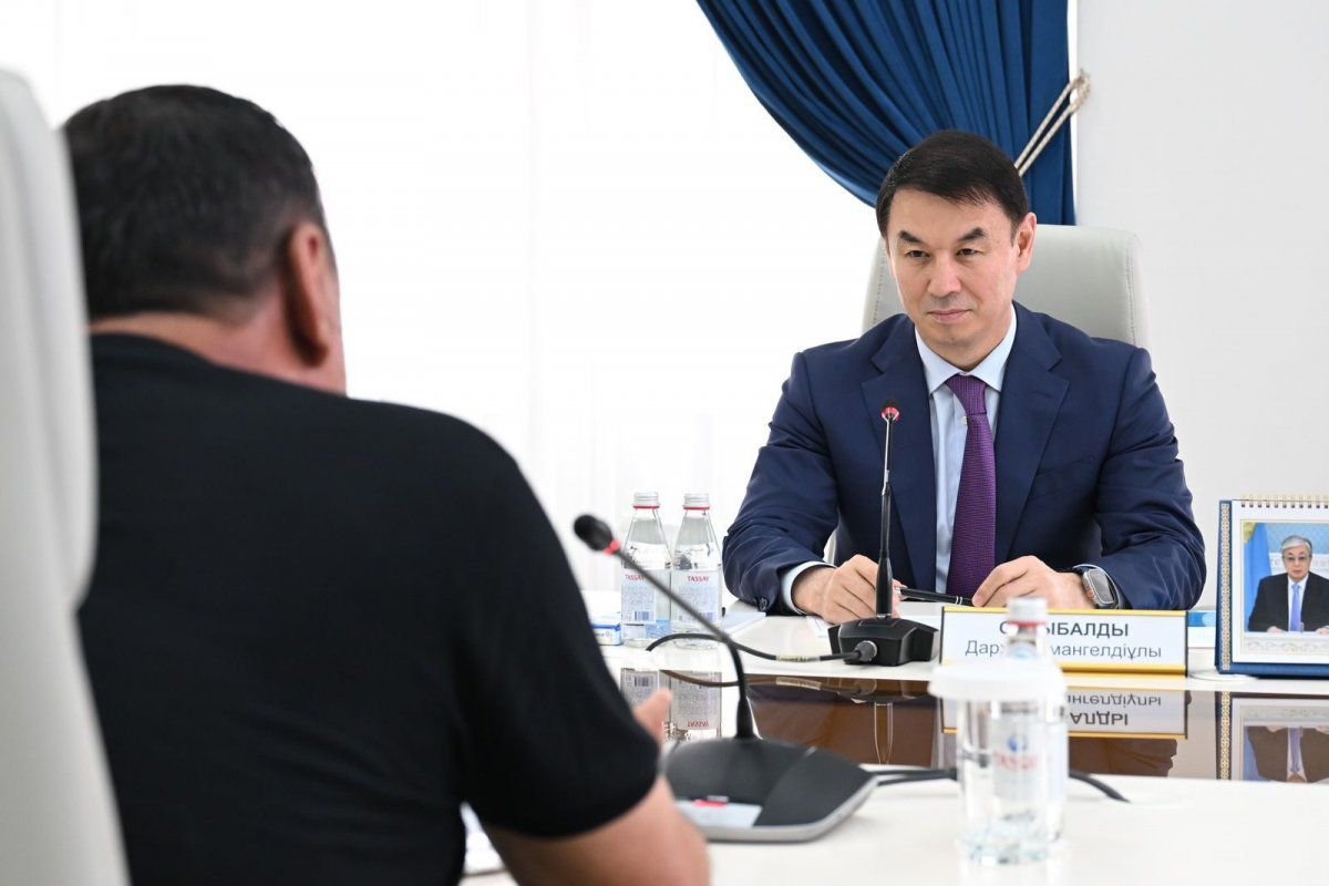 Кого наказал Дархан Сатыбалды за провалы асфальта, брусчатку и украденные плиты