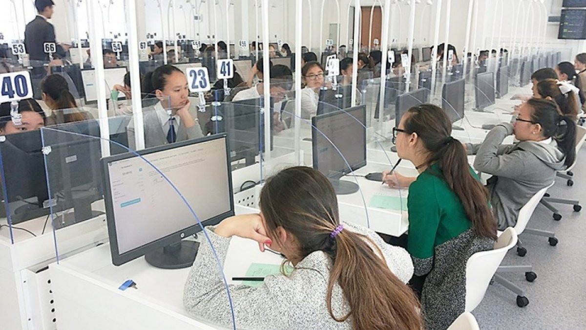 ЕНТ в Казахстане хотят сделать по образцу TOEFL и GRE