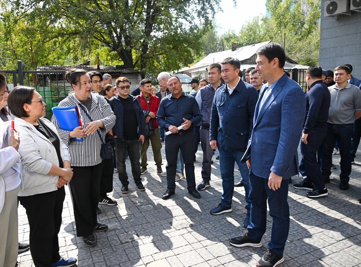 Аким Алматы взял под контроль электросети жилого комплекса «Дом на Абая»