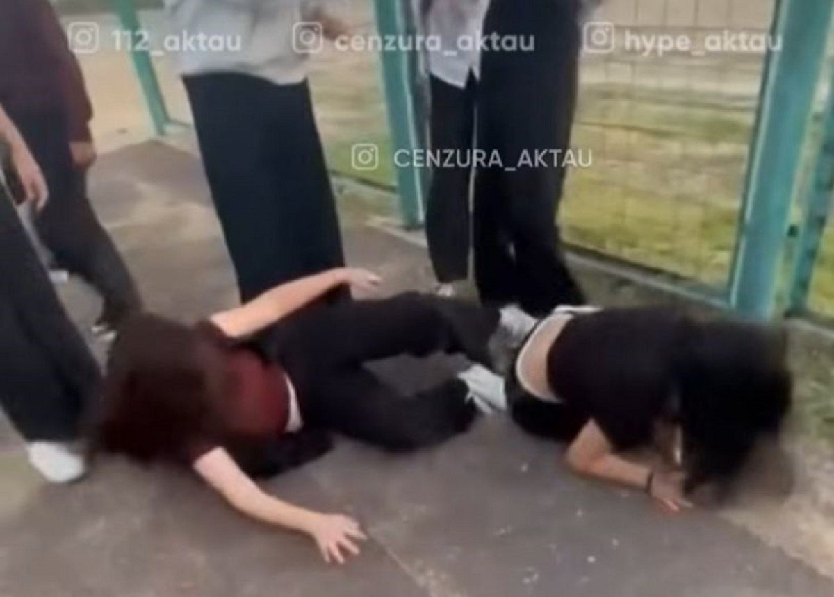 Школьницы устроили жестокую драку в Мангистауской области