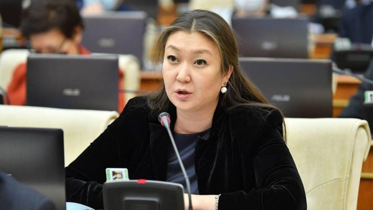 «Дети в страхе»: Закиева рассказала, что происходит в школах Жамбылской области