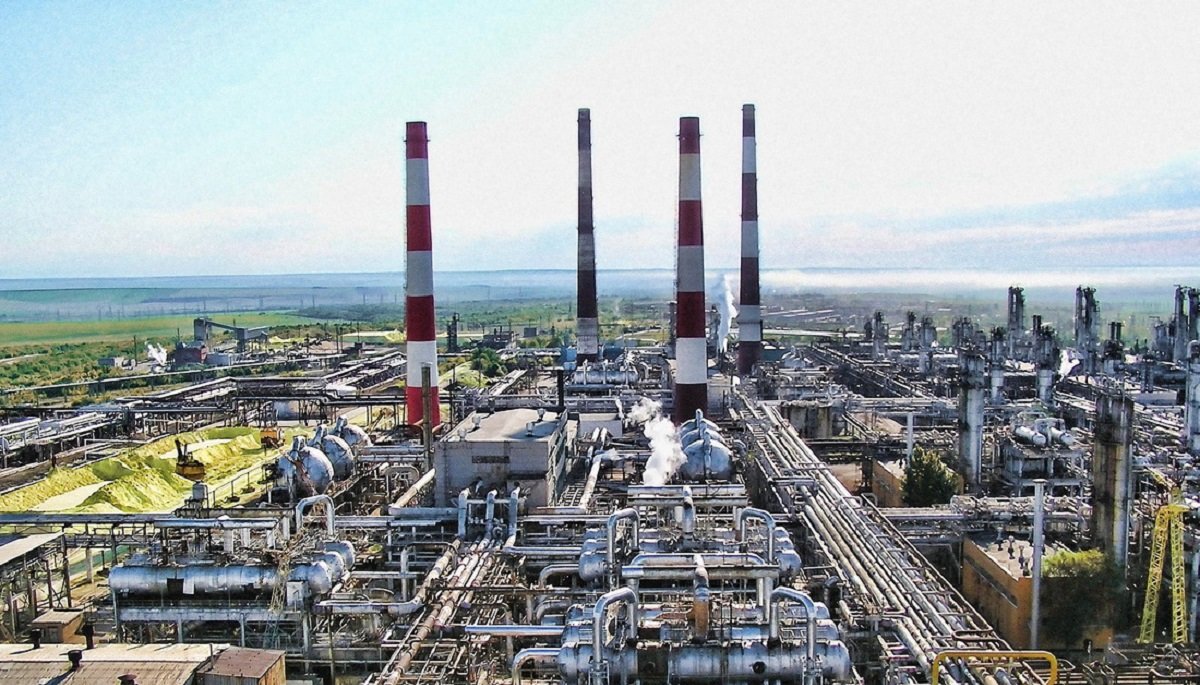 Дроны атаковали Оренбургский ГПЗ, на котором перерабатывается Карачаганакский газ