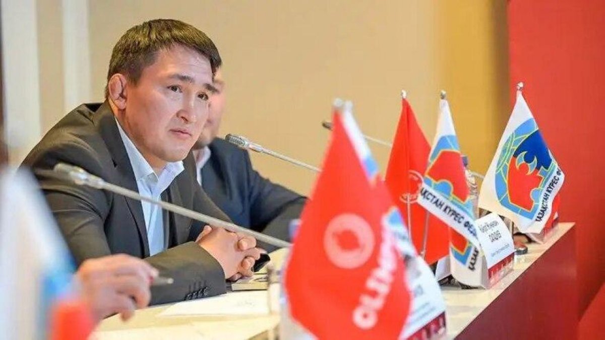 Главный тренер женской сборной Казахстана по борьбе уходит после череды неудач