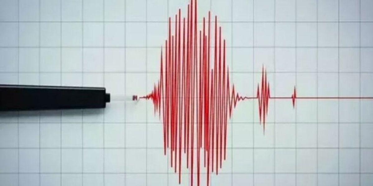 Землетрясение произошло в Алматы: горожанам пришли экстренные оповещения