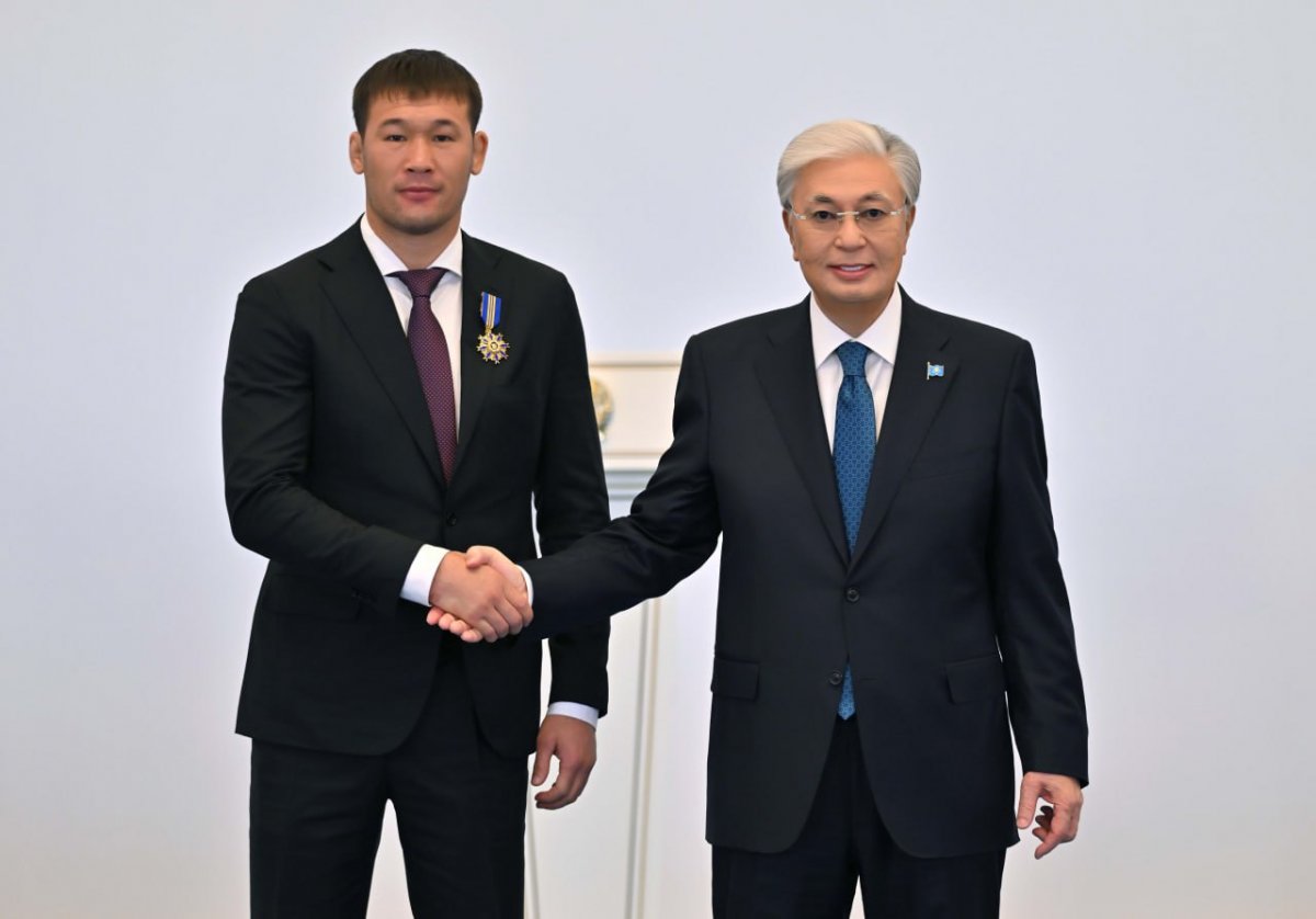 Шавкат Рахмонов награжден орденом «Барыс» II степени