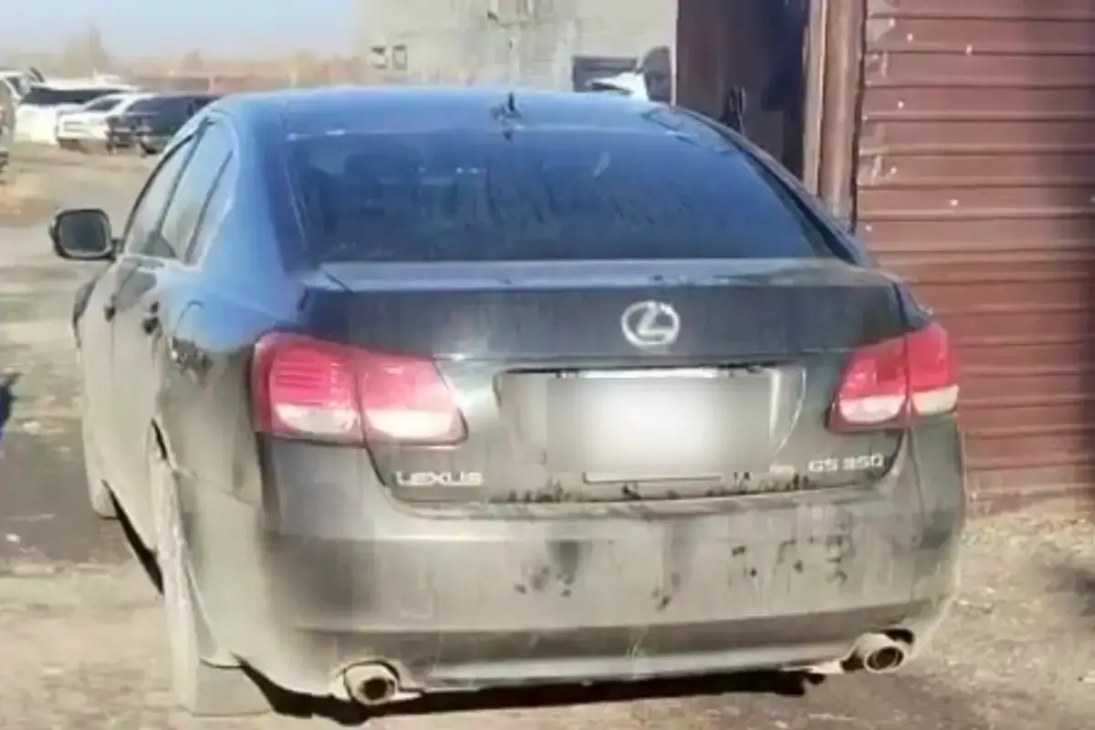 Владельца Lexus лишили автомобиля из-за долгов перед банком в Семее