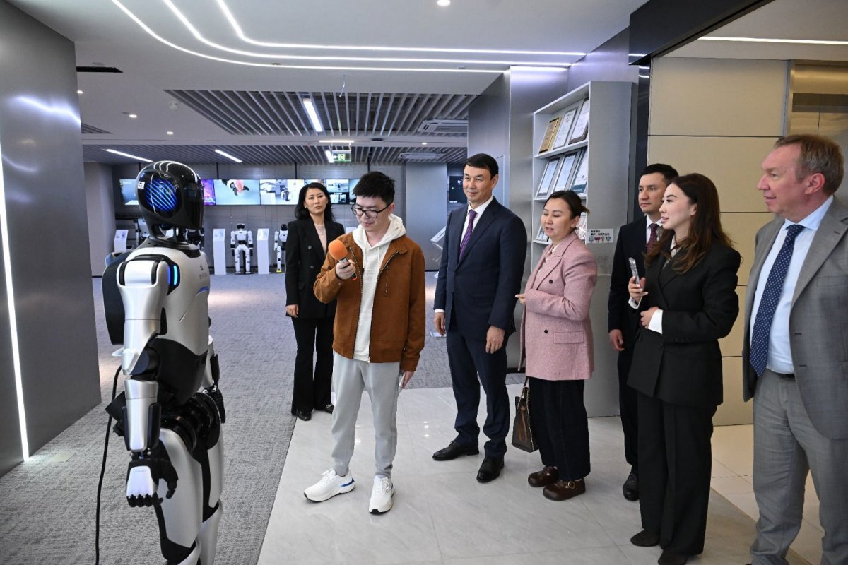 В Алматы будут обучать роботов в реальных городских условиях