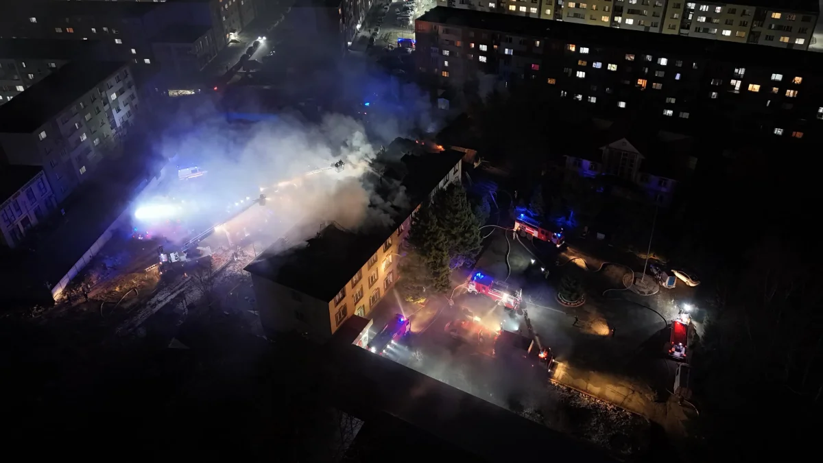 В Алматы полностью потушен пожар в детском доме «Перзент»: все дети эвакуированы, пострадавших нет