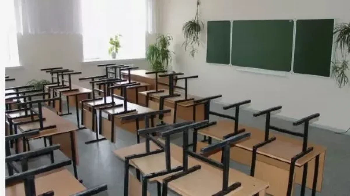 Казахстанские школьники получат 10 дней зимних каникул