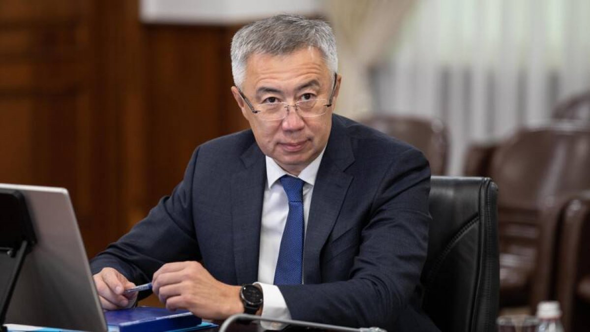 Жумагарин потребовал пересмотреть продкорзину и принять меры против роста цен