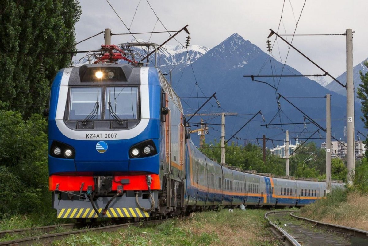 Казахстанцев ждут дополнительные рейсы: подорожание билетов в праздники не планируется