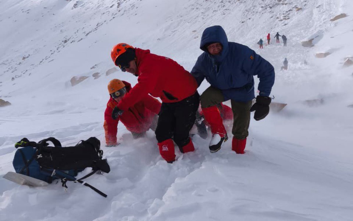 Трое погибших: найдены тела еще двух человек в горах Алматы