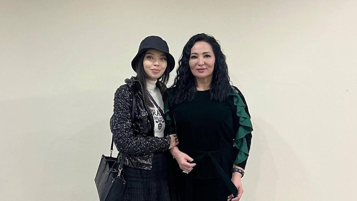 Гульзира Айдарбекова особо поздравила любимую невестку