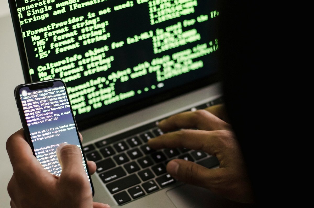 «Тебя посадят или убьют»: «хакеру» из Атырау начали поступать угрозы после заявлений о пропавшей семье