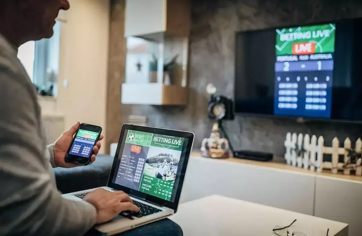 Переводы букмекерам и ипотека: что на самом деле учитывают банки