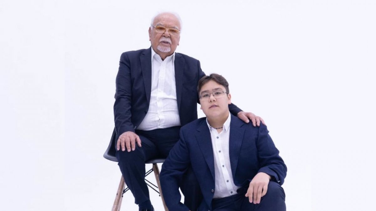 Супруга Асанали Ашимова поздравила сына с 18-летием