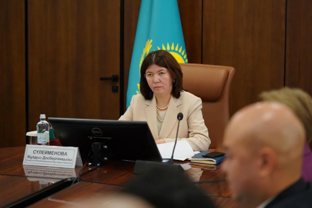 «Школами некому будет управлять»: министр против увольнения директоров из-за буллинга