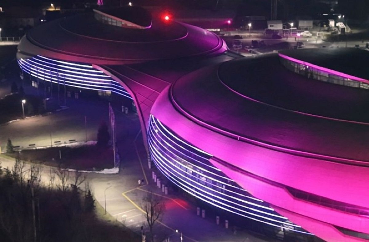 В Алматы Halyk Arena получила современную архитектурную подсветку