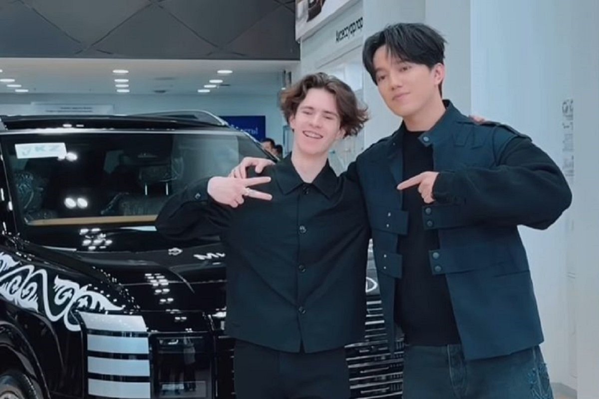 Димаш Кудайберген сдержал обещание: подарил Шайдорову Hyundai Palisade после олимпийского золота