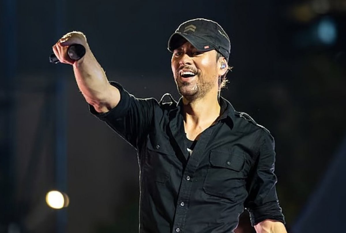 Энрике Иглесиас выступит с концертом в Казахстане