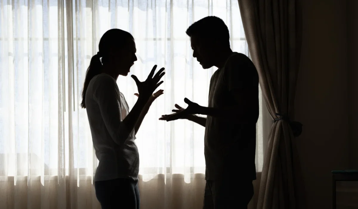 «В доме находились дети»: в Талгаре жена и теща нанесли многодетному отцу более 30 ударов ножом