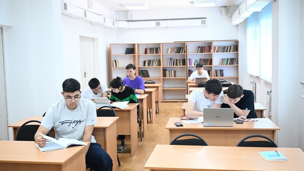 Сколько тратят казахстанцы на обучение в вузах, подсчитали в Первом кредитном бюро