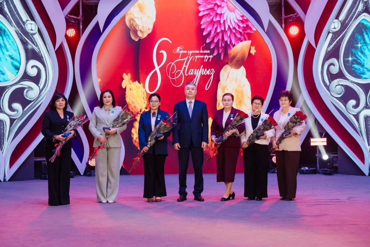 В Атырау прошло торжественное мероприятие, посвящённое Международному женскому дню