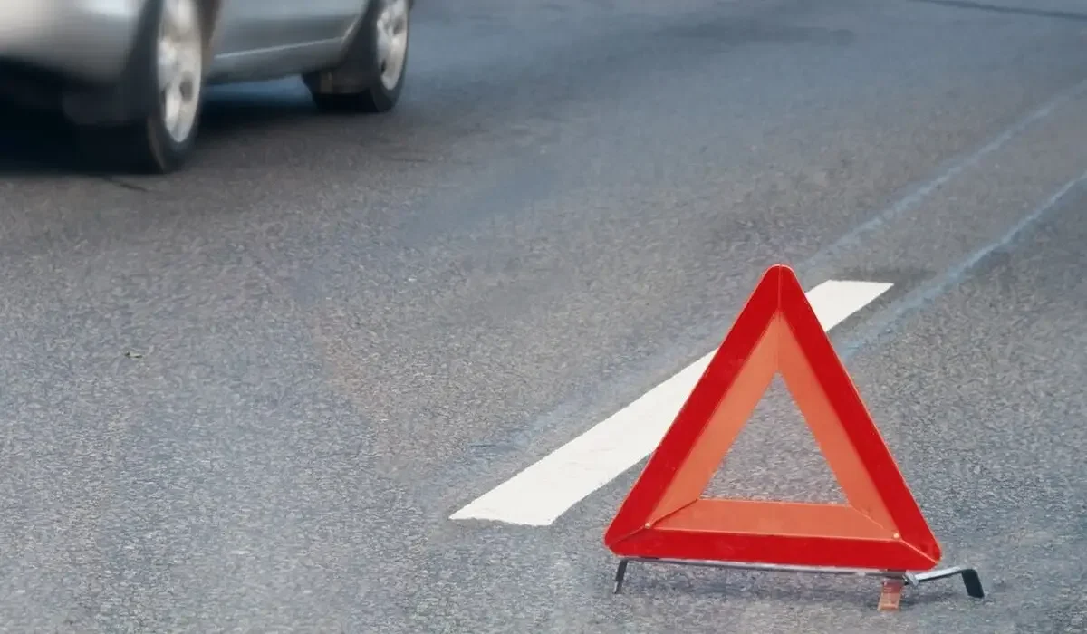 Смертельное ДТП: водитель грузовика погиб в СКО