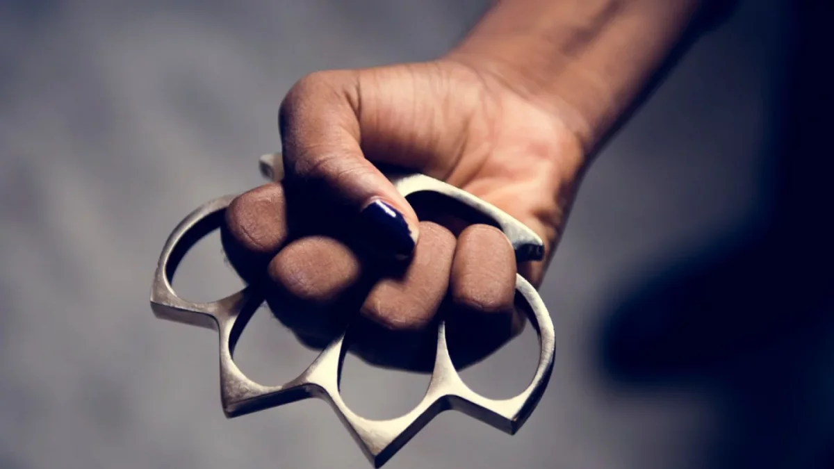 В Таразе школьницы с кастетом напали на девочку