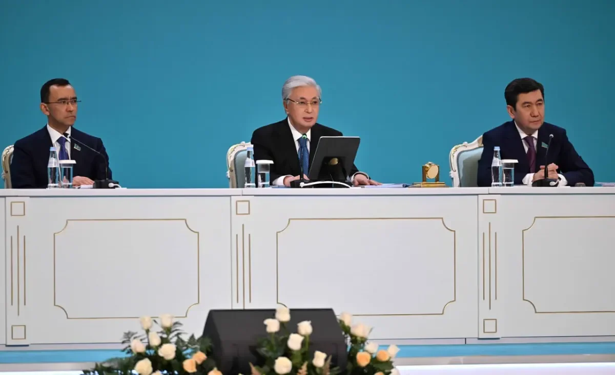 «Своих не бросаем»: Токаев заявил о принципе защиты казахстанцев по всему миру