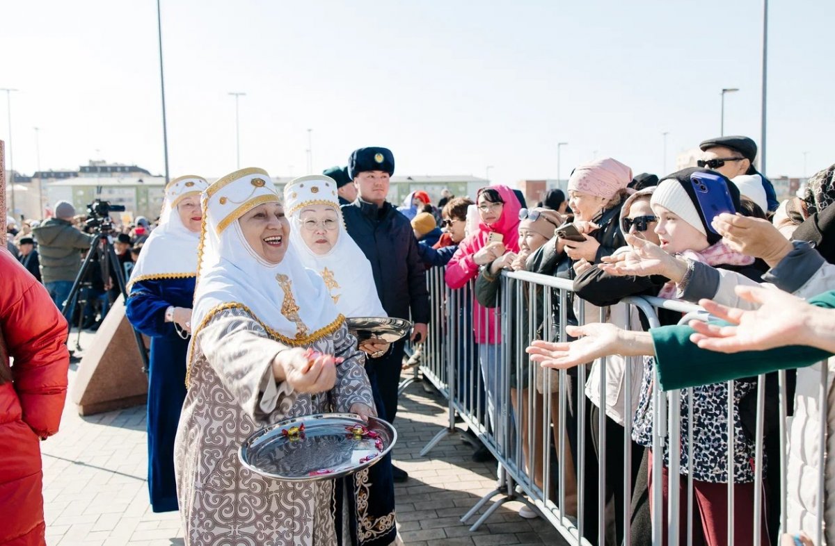 Атырауцы широко отметили Көрісу күні - Амал мерекесі