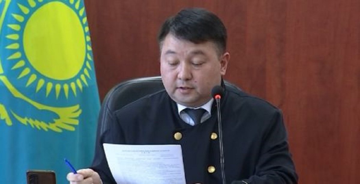 Изнасиловал женщину, убил человека, похитил ребёнка: суд вынес решение мужчине в Алматинской области