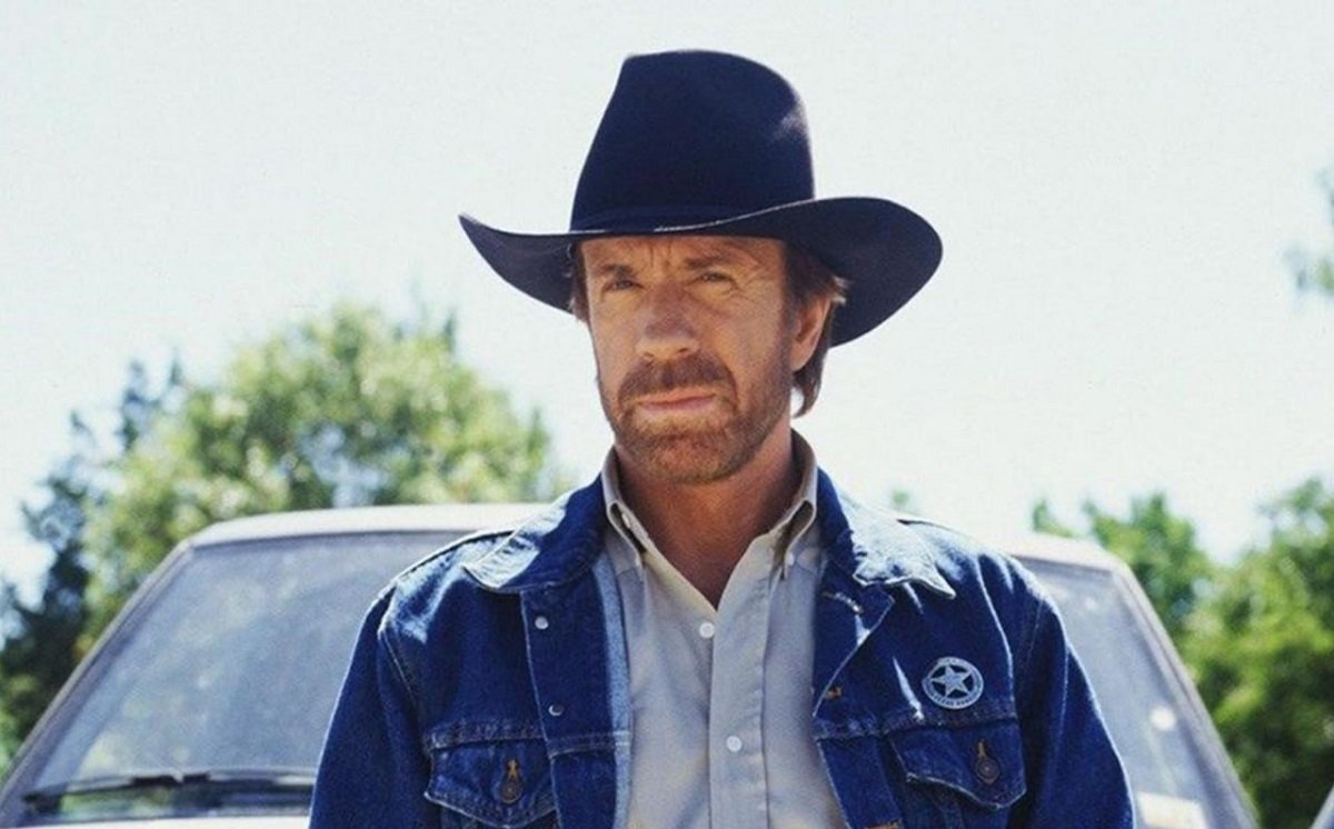 Умер легендарный актер Чак Норрис