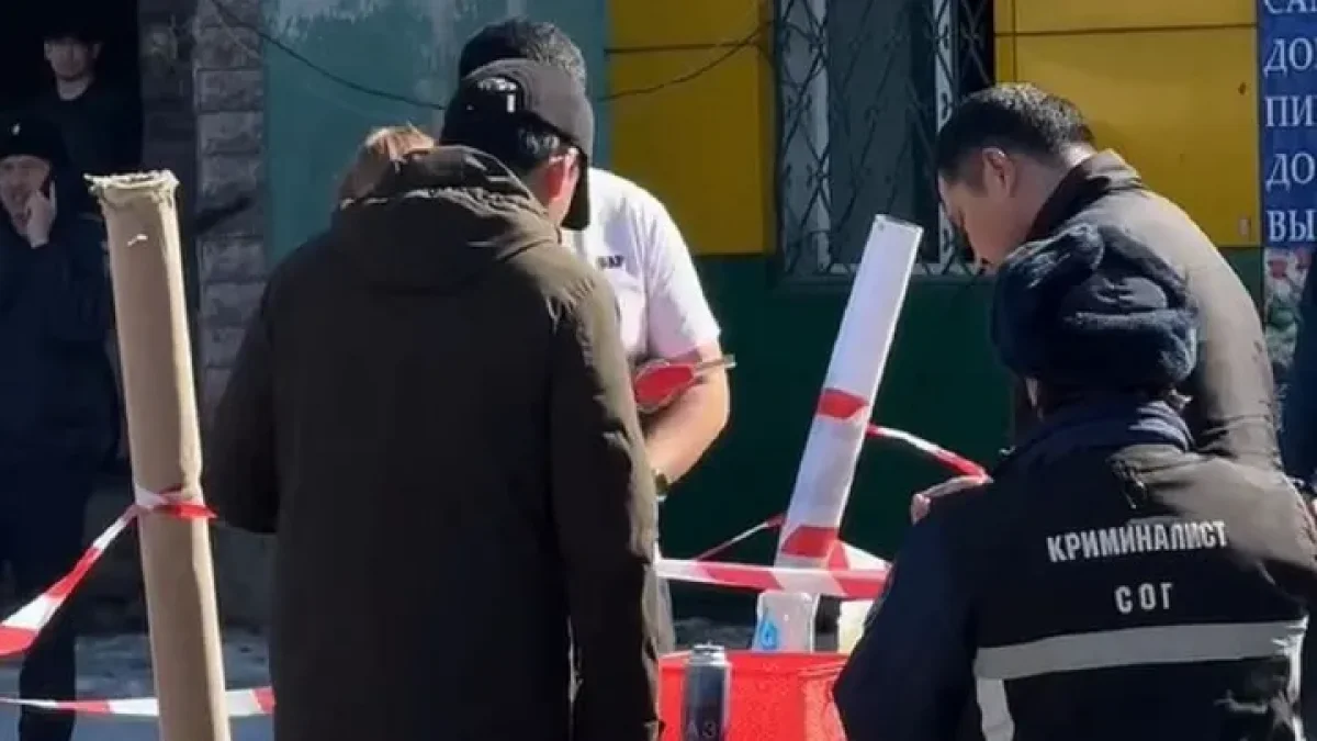 В Караганде мужчина пытался поджечь себя из-за спора на рынке