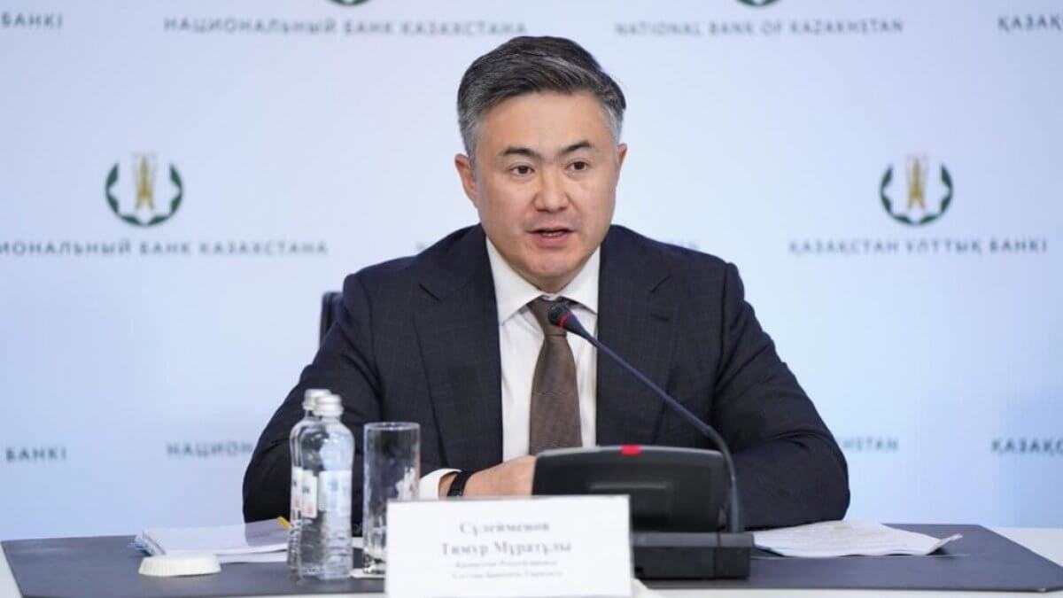 «Резких движений не ждем»: Тимур Сулейменов объяснил, почему доллар замер на отметке 480