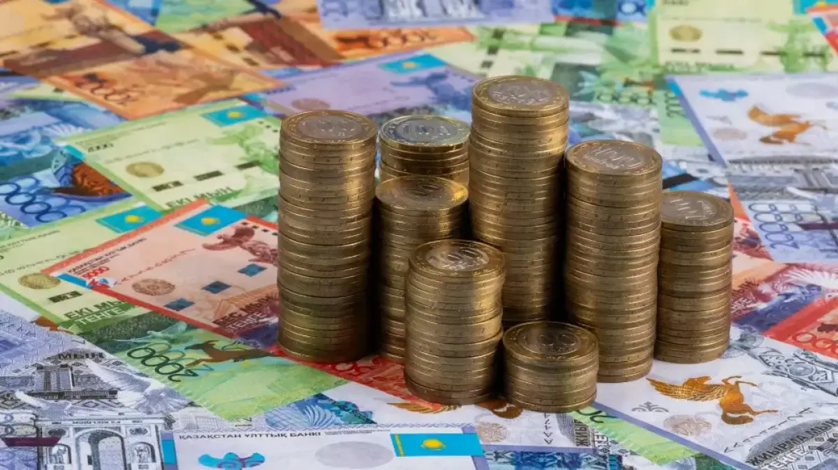 Миллион заемщиков и «кредитная игла»: Нацбанк РК бьет тревогу из-за ситуации на рынке микрокредитов