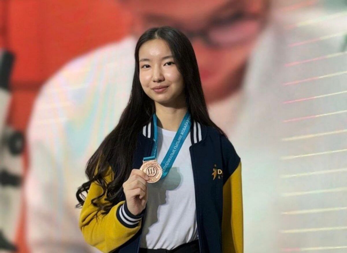 О чем мечтает школьница из Атырау, получившая 140 баллов на ЕНТ