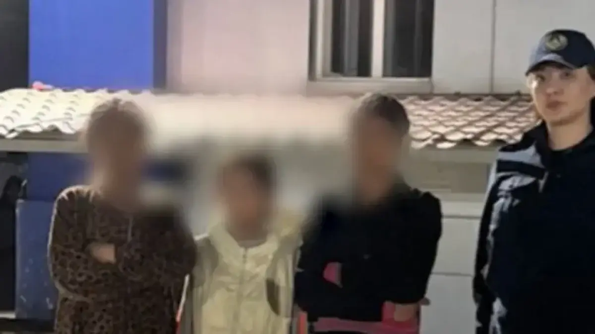 Нападение на прохожих в Алматы: подростков и их родителей депортируют из Казахстана