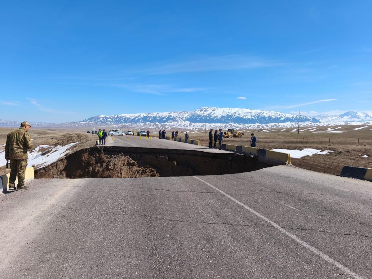 Дорогу Кеген – Нарынкол размыло талыми водами в Алматинской области